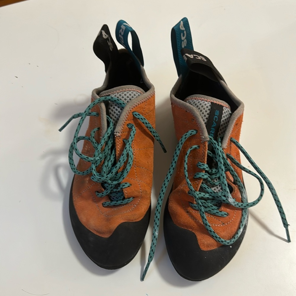 Scarpa Helix - Woman’s Climbing Shoes